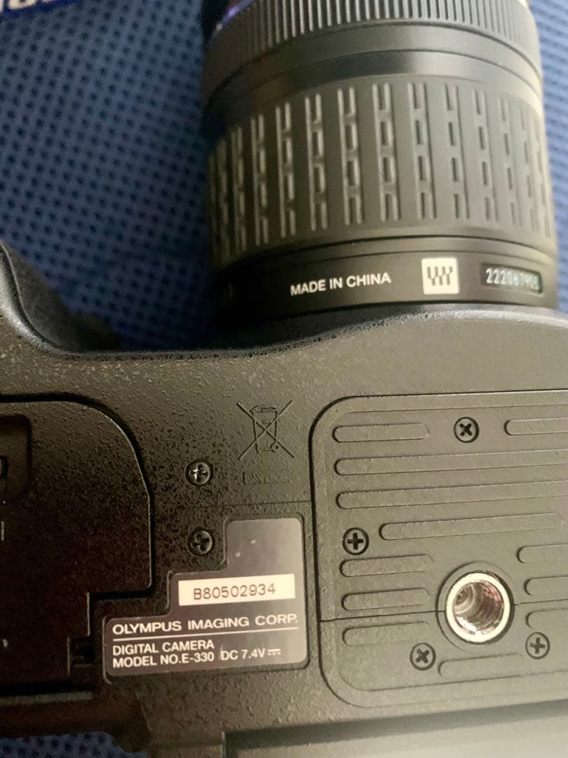 オリンパス　E330 電源スイッチやや難あり