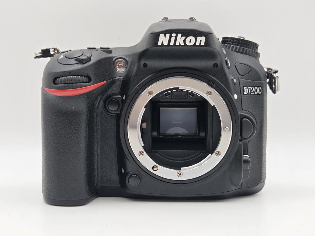 ■897ショット■ NIKON 一眼レフカメラ D7200 ボディ