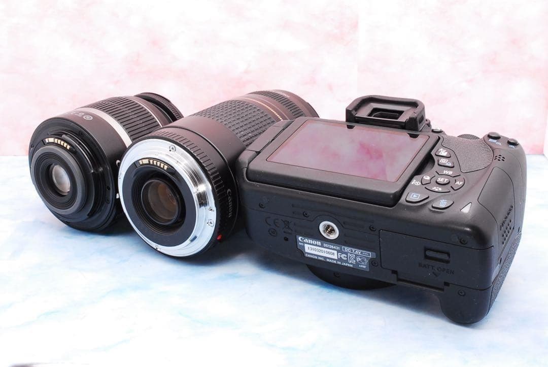 Canon Kiss X7i✨一眼レフカメラ✨手ぶれ補正＆超望遠のWレンズ