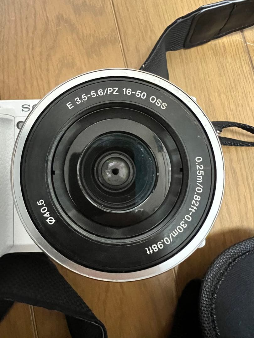 ソニー　SONY α6000 デジタル一眼レフカメラ　ダブルズームレンズキット