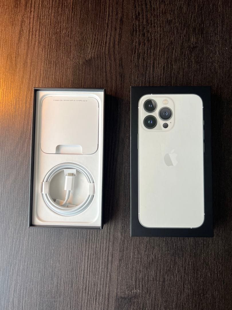 【美品】iPhone 13 Pro シルバー 256 GB SIMフリー