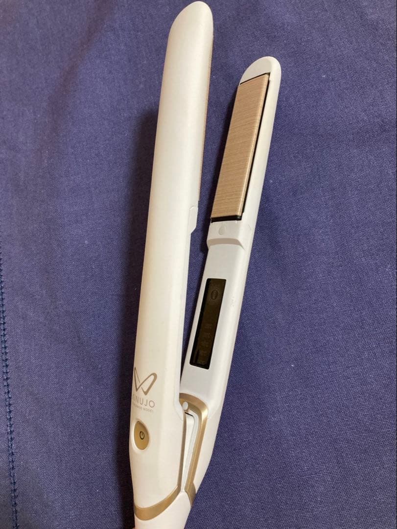 絹女 KINUJO ストレートアイロンDS200 ホワイト