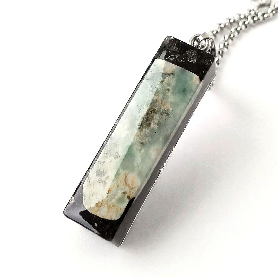 オルゴナイト｜糸魚川翡翠やモリオンなどを使った、厄除け・浄化・健康・幸福のお守り