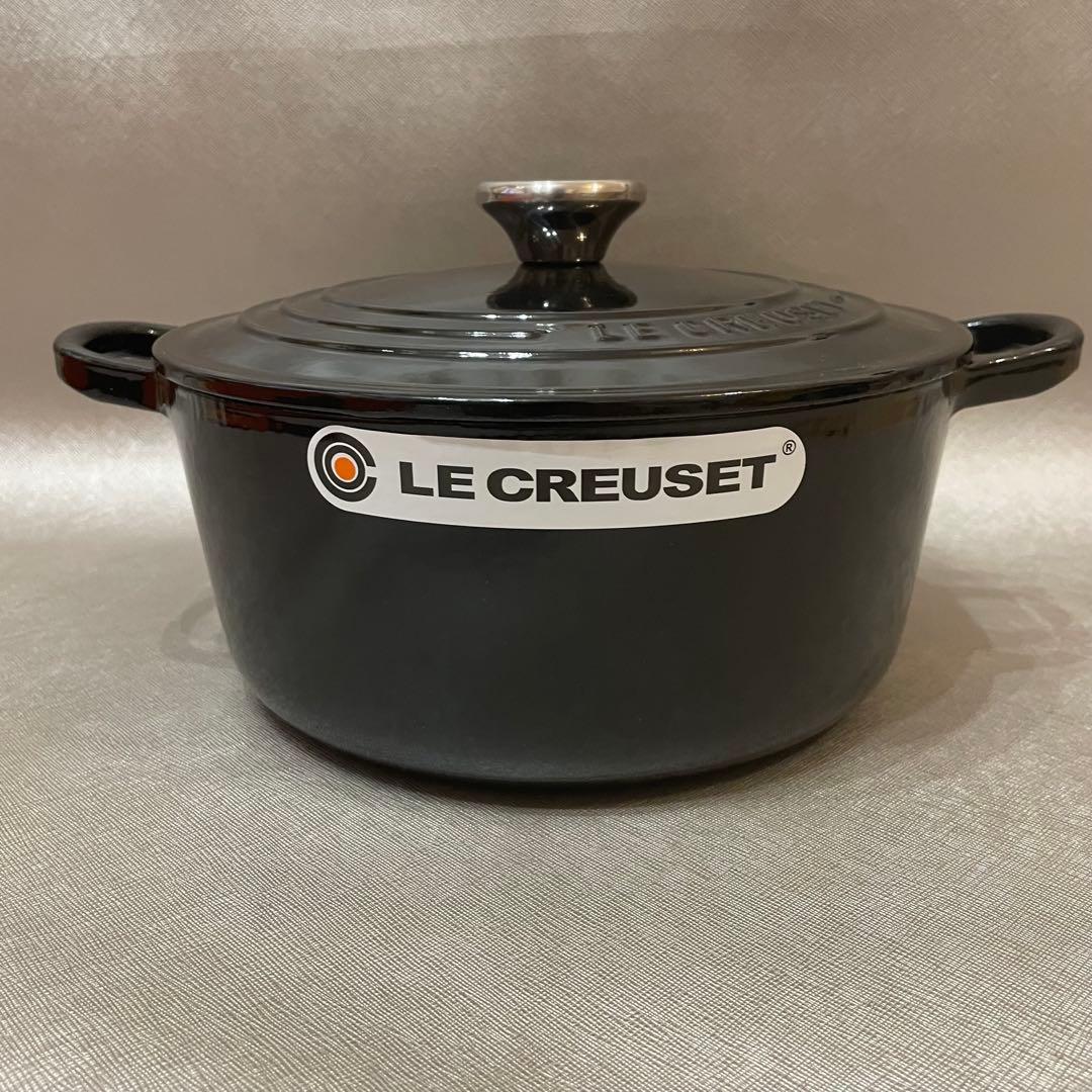 新品未使用　ルクルーゼ　ココット・ロンド　ブラック　両手鍋　22cm