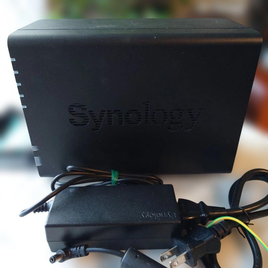 Synology DS220+ 　メモリー4GB増設済　 NAS 2ベイ