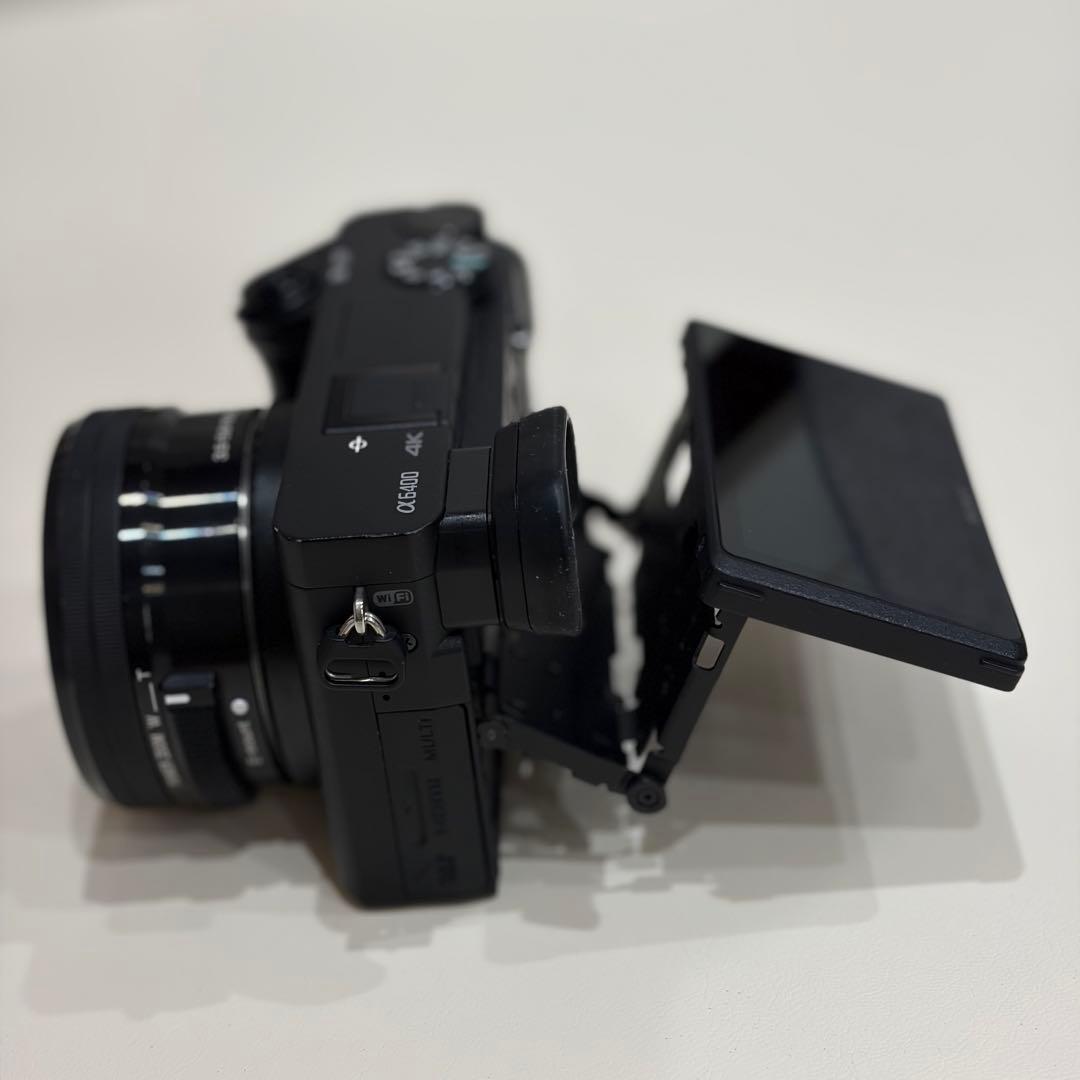 SONY α6400 Wズームレンズキット