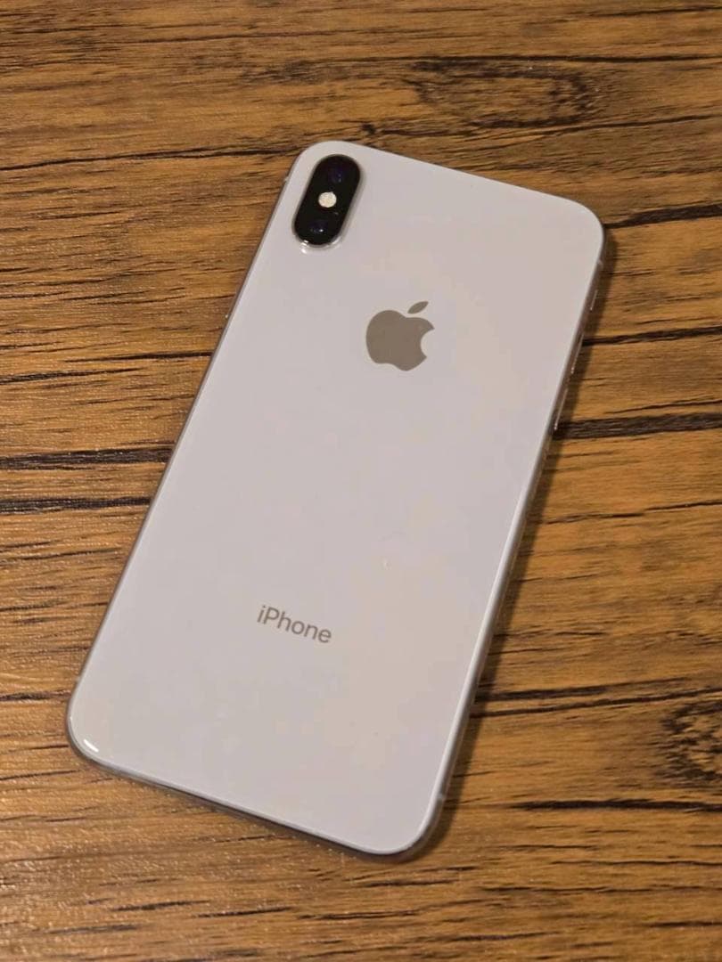 iPhone X 64GB　シルバー/ホワイト　バッテリー86％　iFaceつき