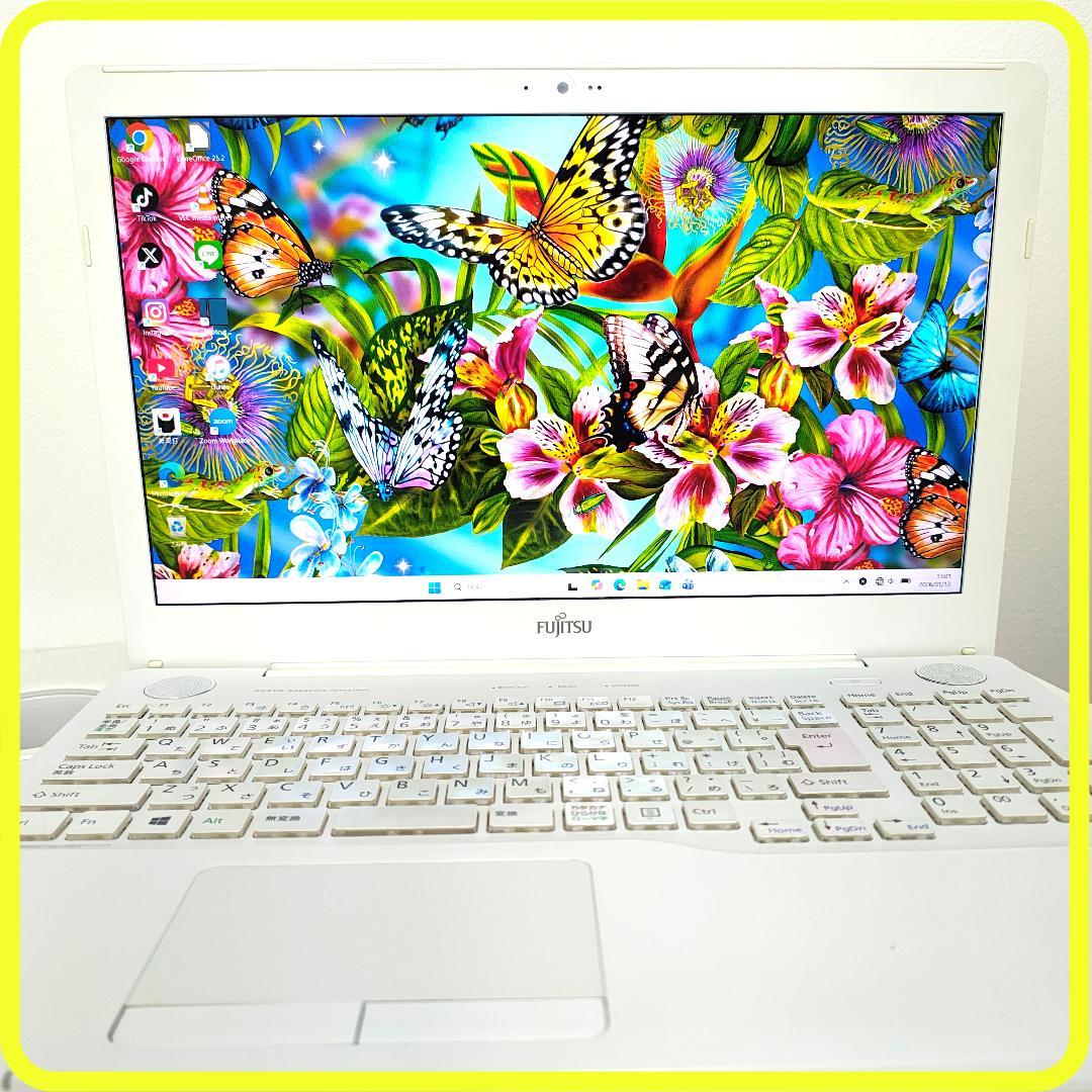 白　第6世代　i7　新品SSD512⭐️windows11ノートパソコン　793