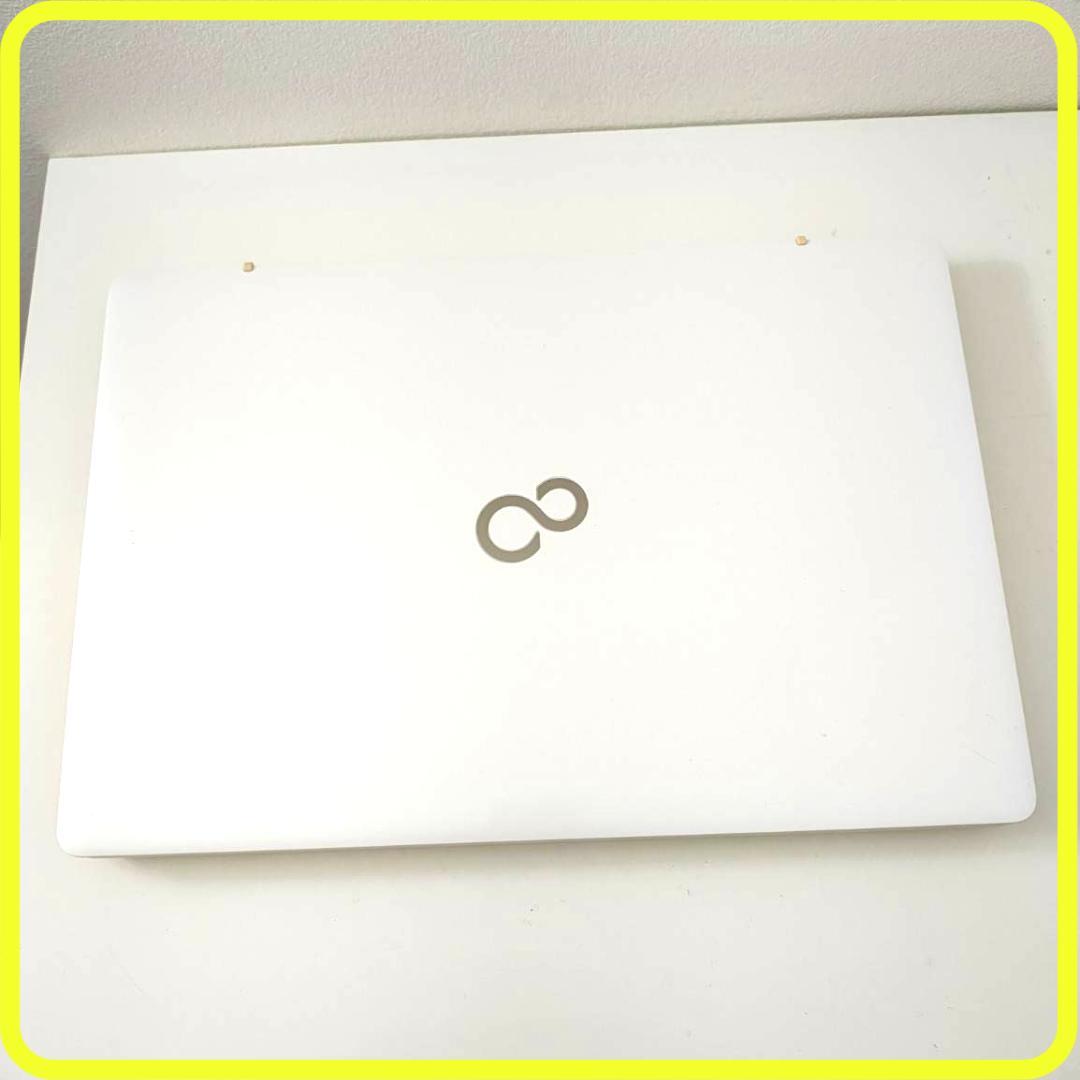 白　第6世代　i7　新品SSD512⭐️windows11ノートパソコン　793