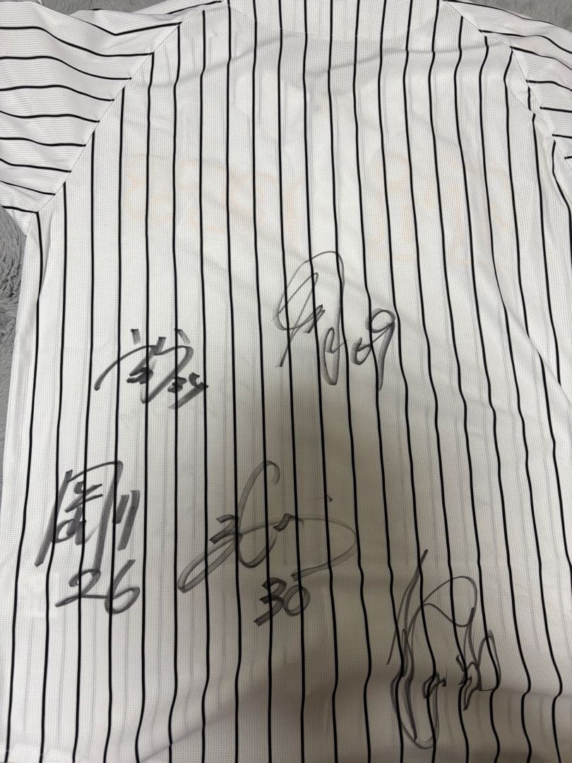 阪神タイガース　サイン入りユニフォームレプリカユニフォーム　Lサイズ