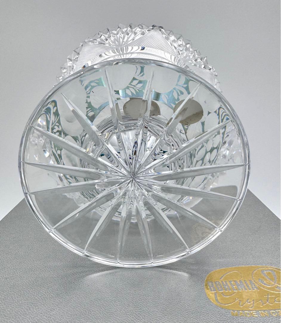 ボヘミア　クリスタル　工芸品 花器 花瓶 フラワーベース　受け皿　新品未使用品