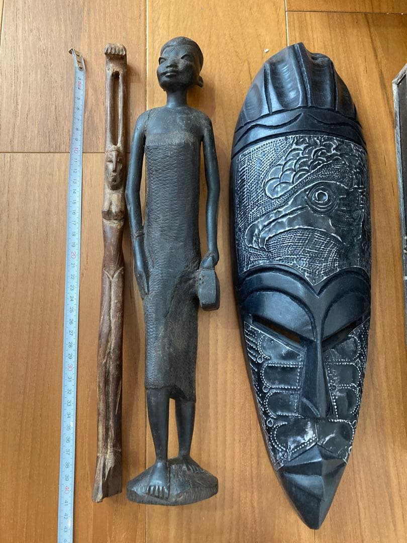 アフリカン彫刻 人形とマスク