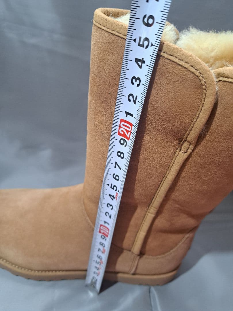 新品未使用品 UGG CLASSIC MICHELLE ムートンブーツ