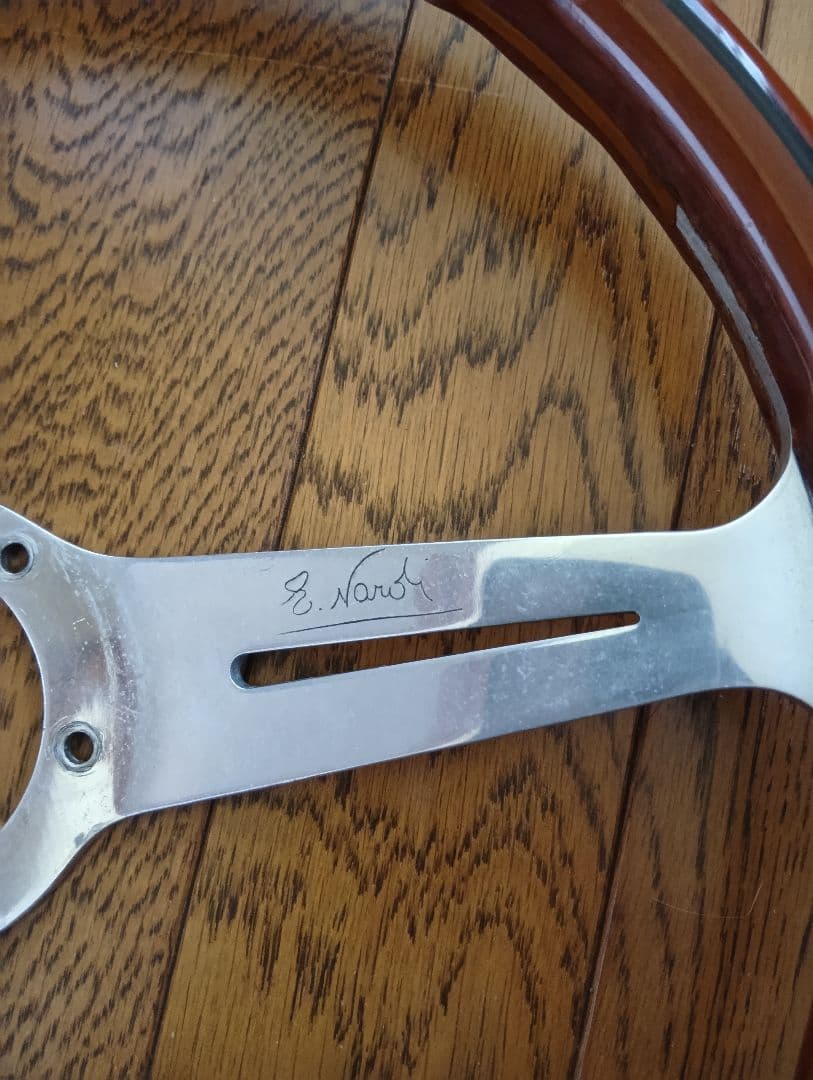 ナルディクラシック36シルバー