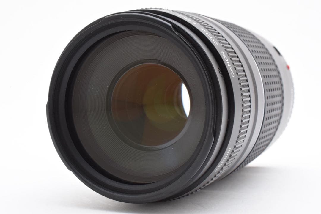 一眼レフカメラ　CANON EF 75-300mm F4-5.6 III USM