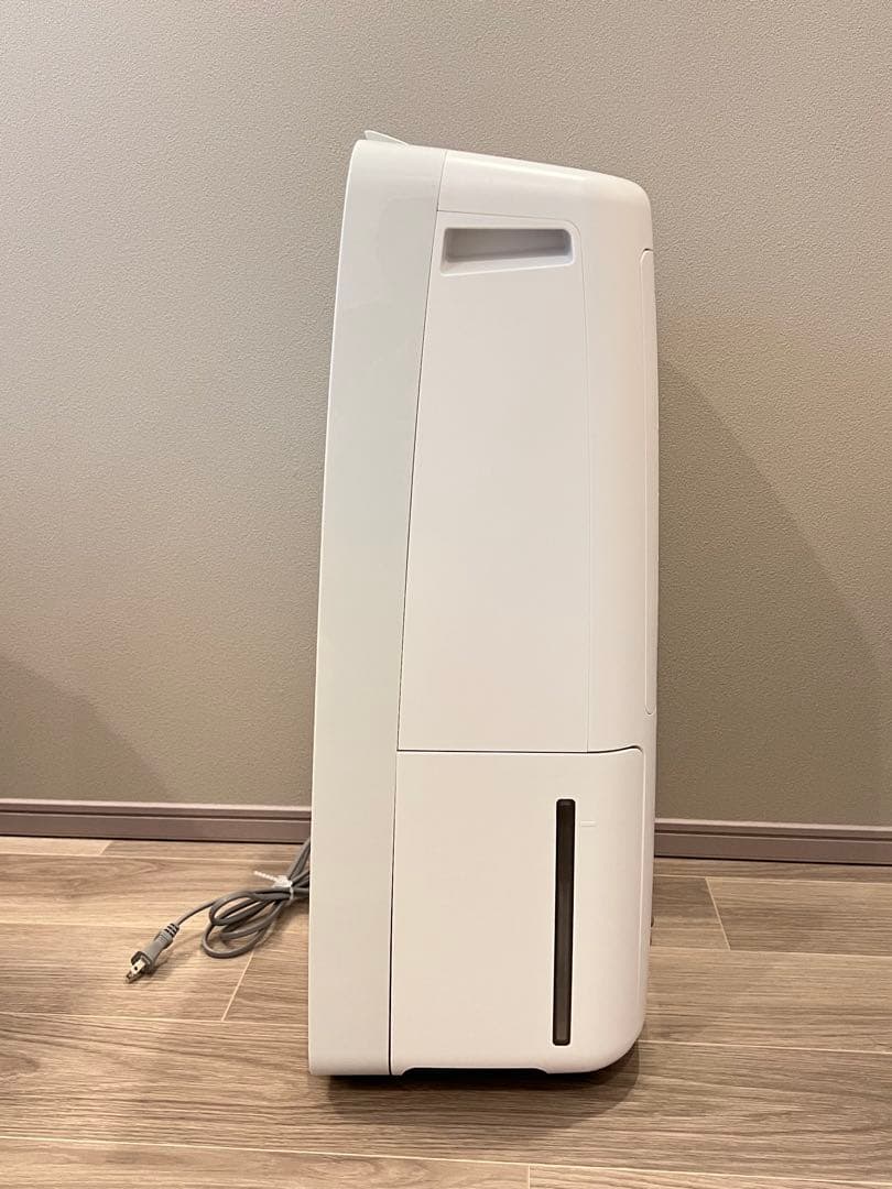 SHARP 衣類乾燥除湿機（ホワイト）CV-P180-W 2023年製