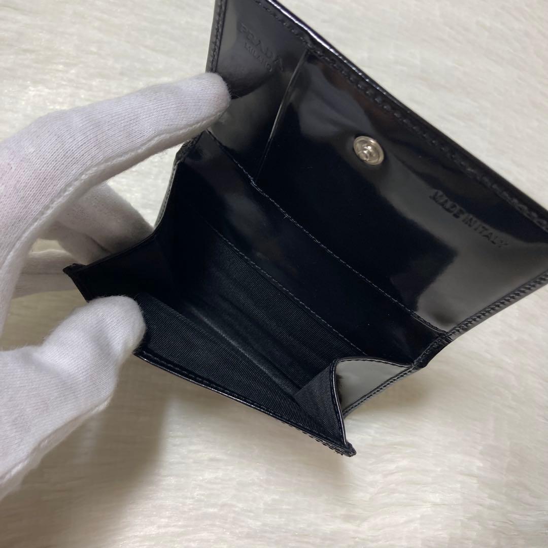 美品　名刺入れ　PRADA プラダ　カードケース　小物入れ　早い者勝ち　パテント