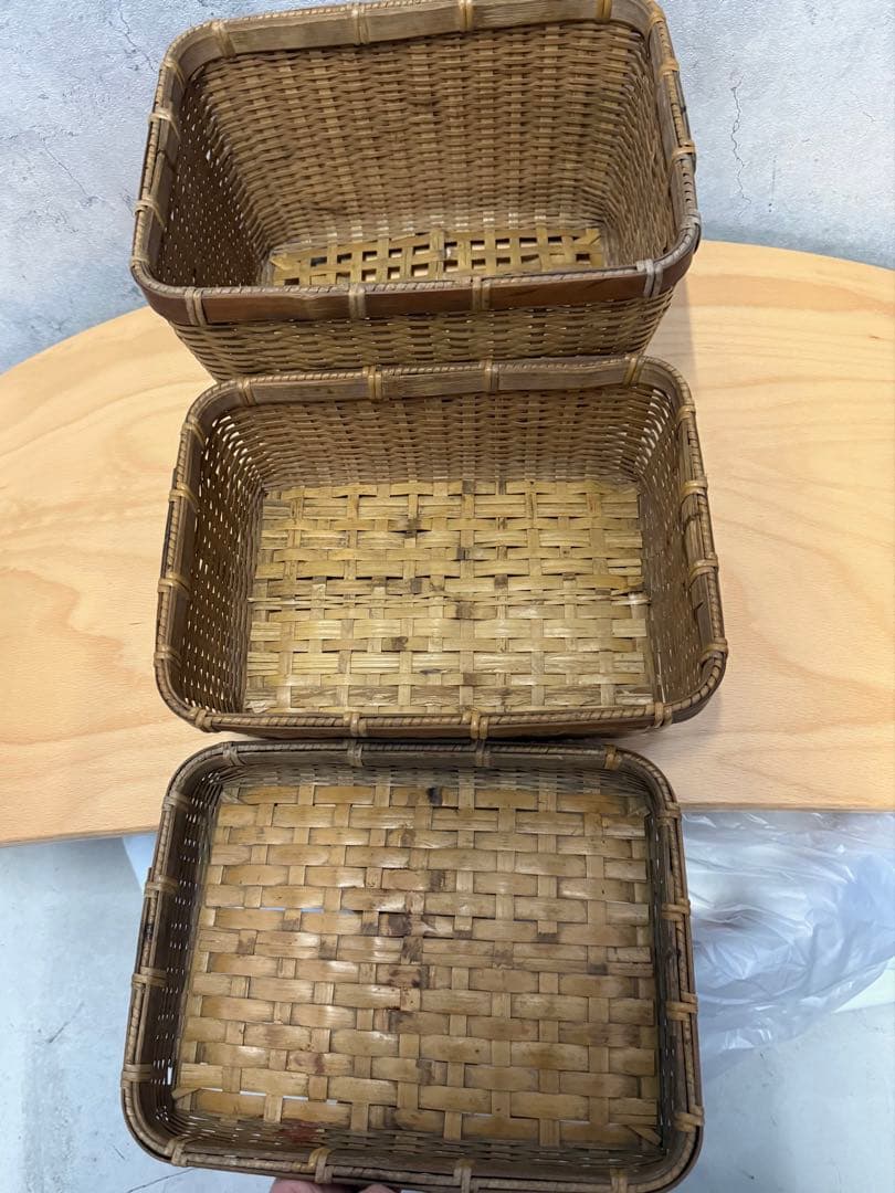 京都　美しい手編みのカゴ　四段重ね　ヴィンテージ　竹製スタッキングバスケット