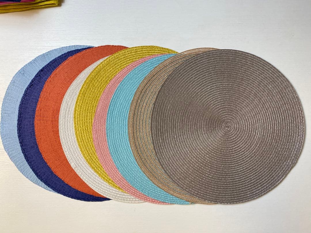 kgka✨円形ランチョンマット（各2枚）8色セット/プレート2枚