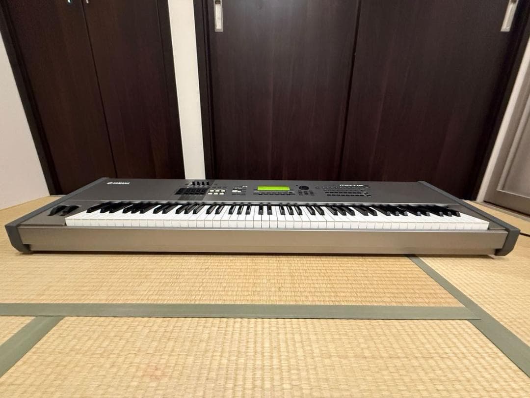 YAMAHA（ヤマハ）　MOTIF 8　シンセサイザー　88鍵
