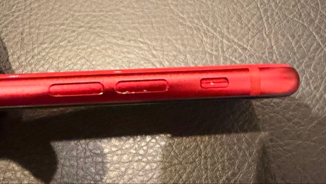 美品！Apple iPhone SE (第2世代) 64GB レッド