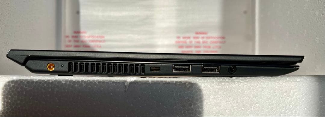 VIAO Pro PK インテルCore i5-8265U/256GB/8GB