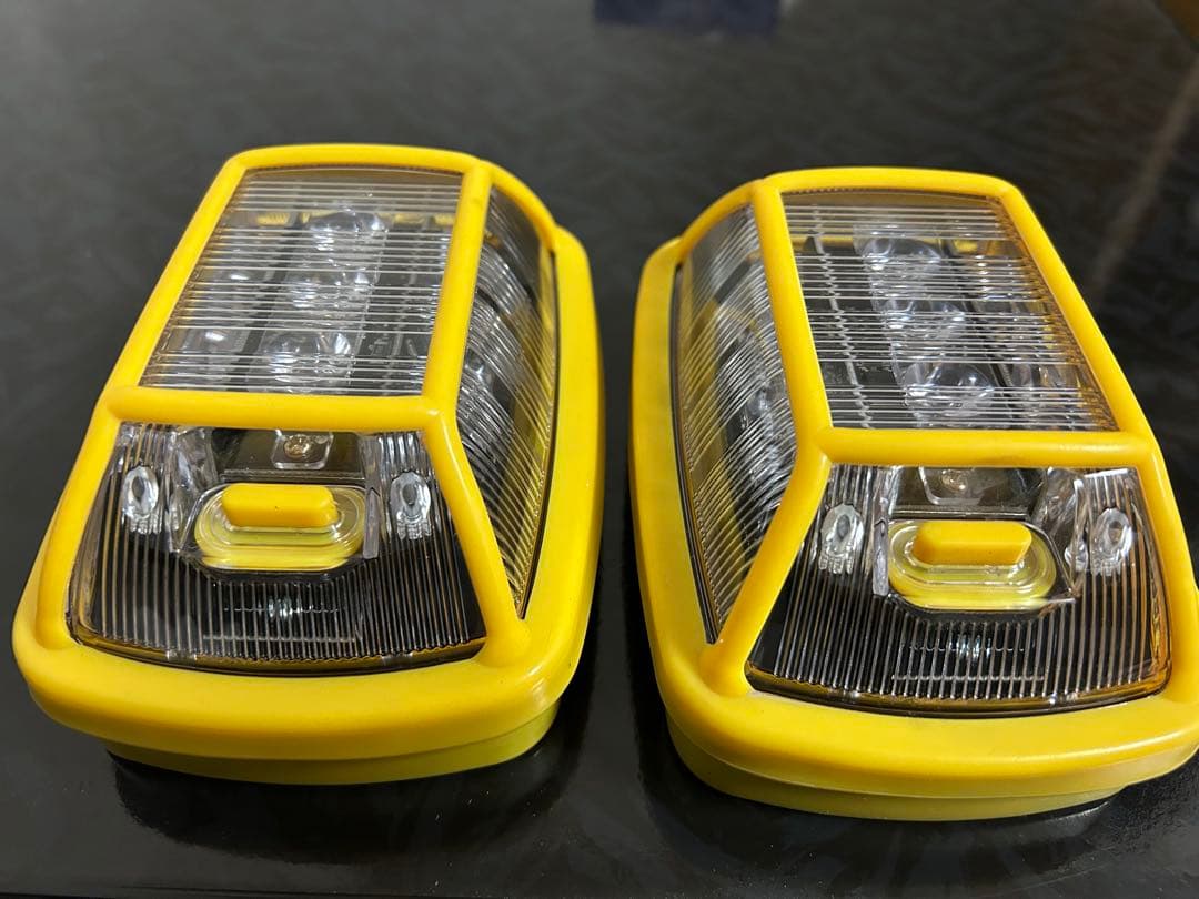 ニコハザード3面発光　赤　2個セット