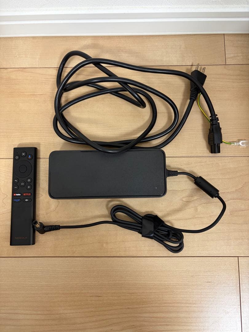 Anker Nebula X1（純正ジンバルスタンド＋α）