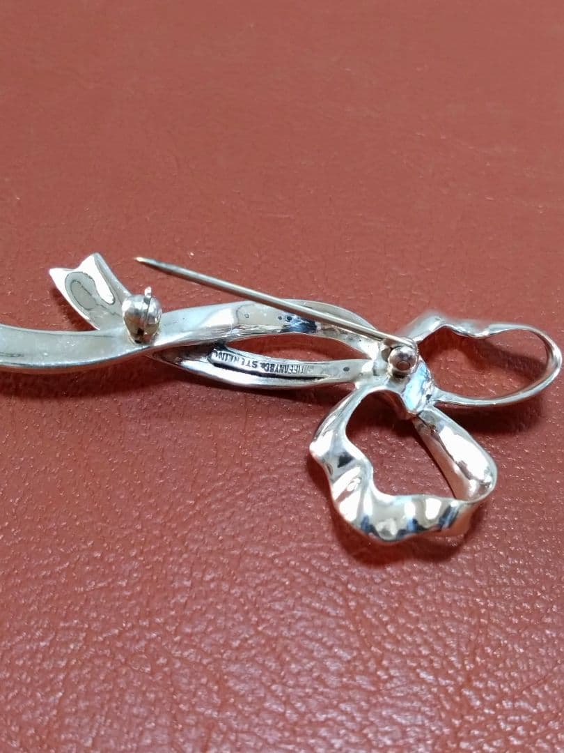 Tiffany＆Co ティファニー ブローチ リボンモチーフ SV925