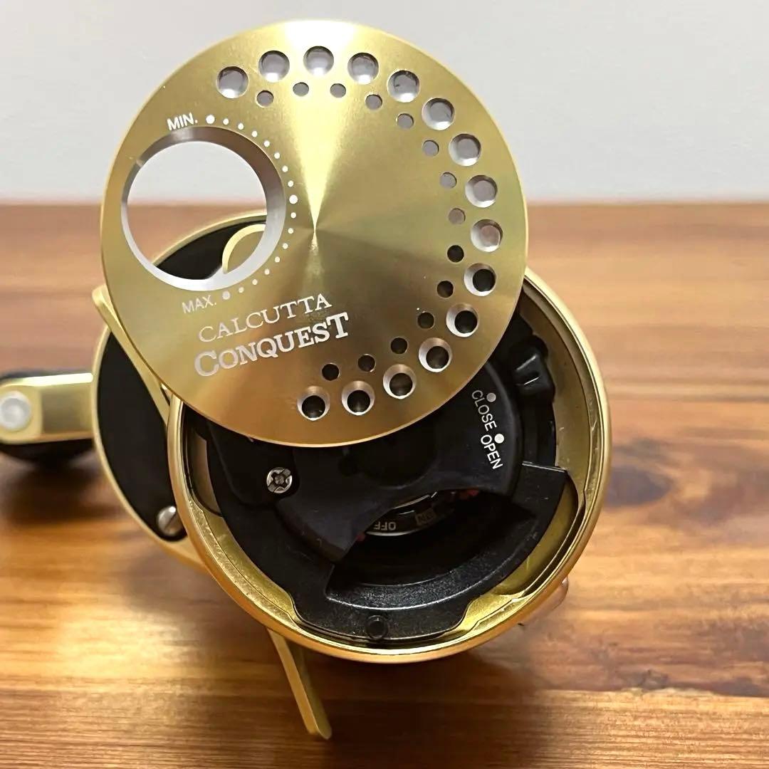 【美品】SHIMANO 14カルカッタ コンクエスト 100 ノーマルギア 右