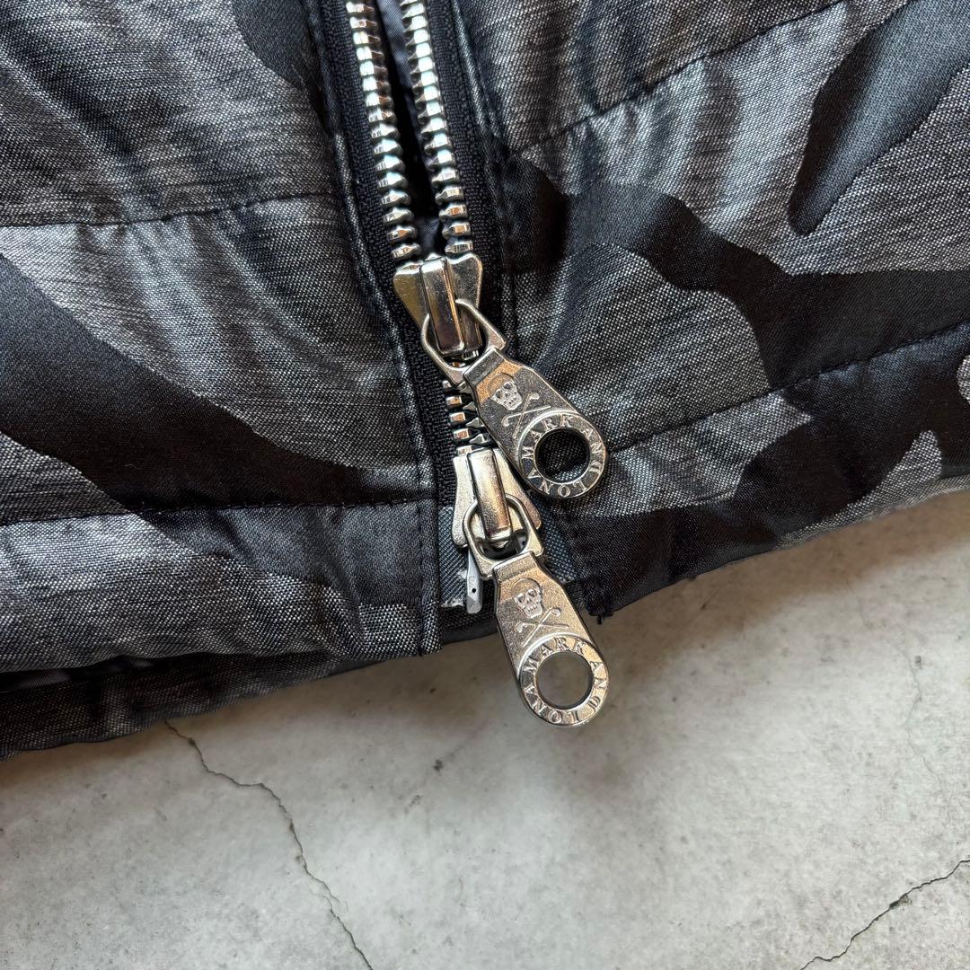 【美品】MARK&LONA ダウンジャケット スカル 迷彩総柄 ゴルフウェア L