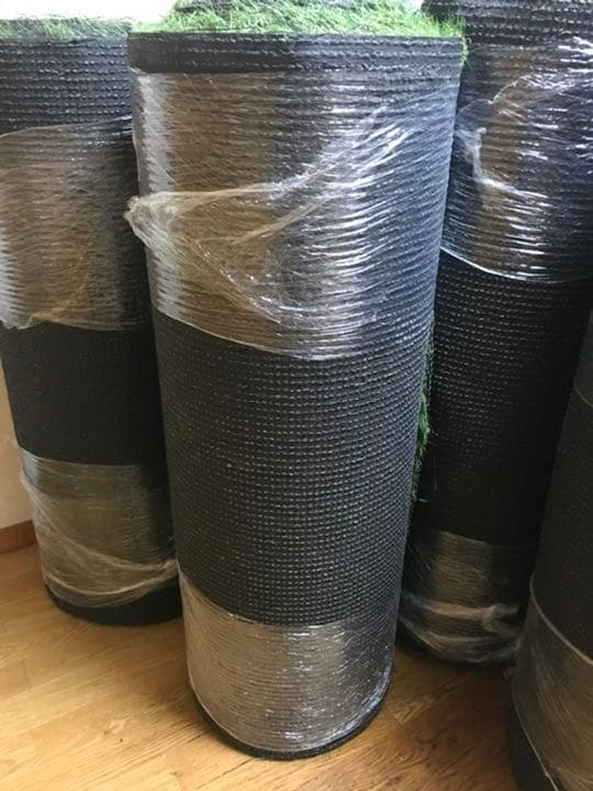 人工芝　1m × 10m 高さ　5本