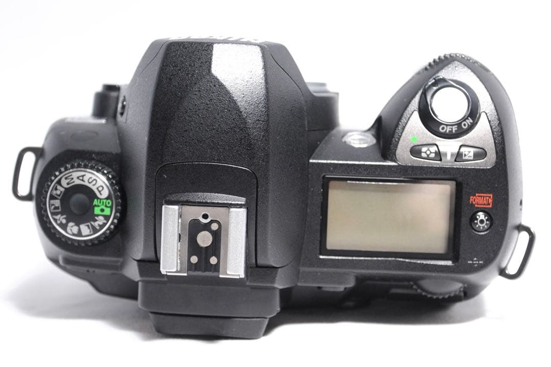 美品✨Nikon D70✨一眼レフカメラ　初心者おすすめ　中近レンズ　ショット少