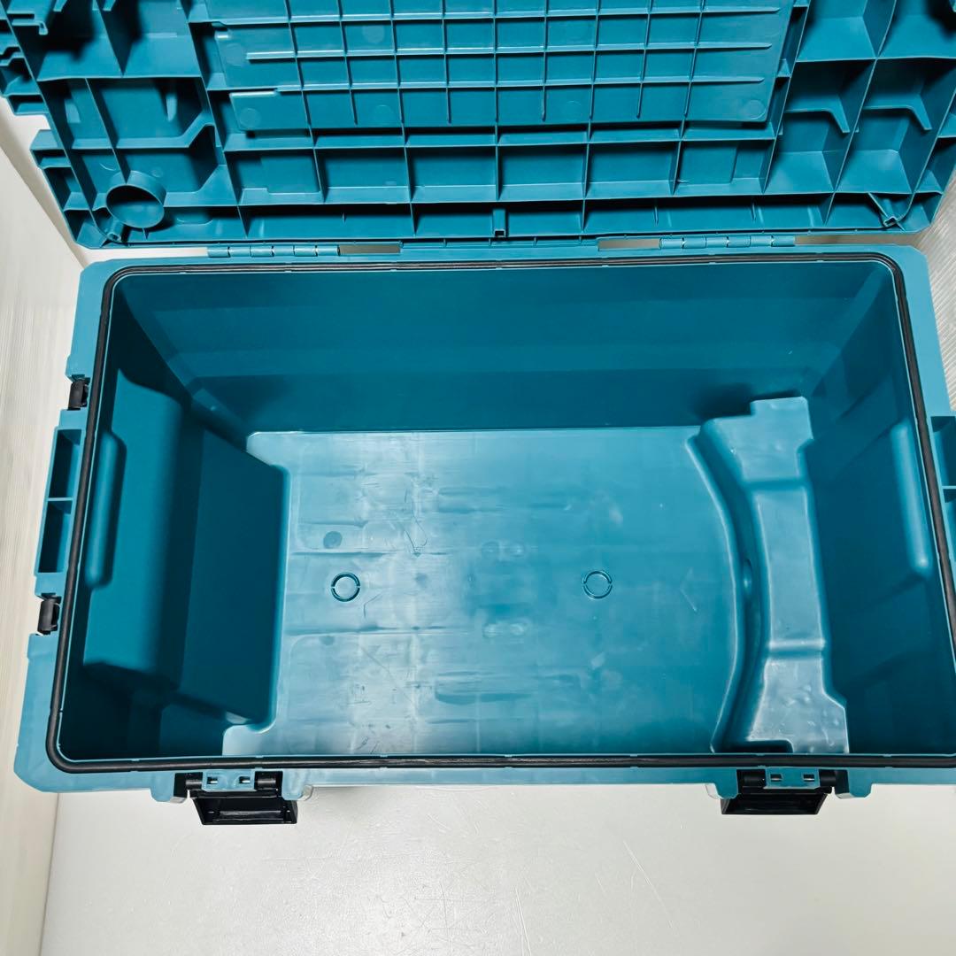 展示品 マキタ 充電式高圧洗浄機 36V（18V＋18V) MHW080DZK