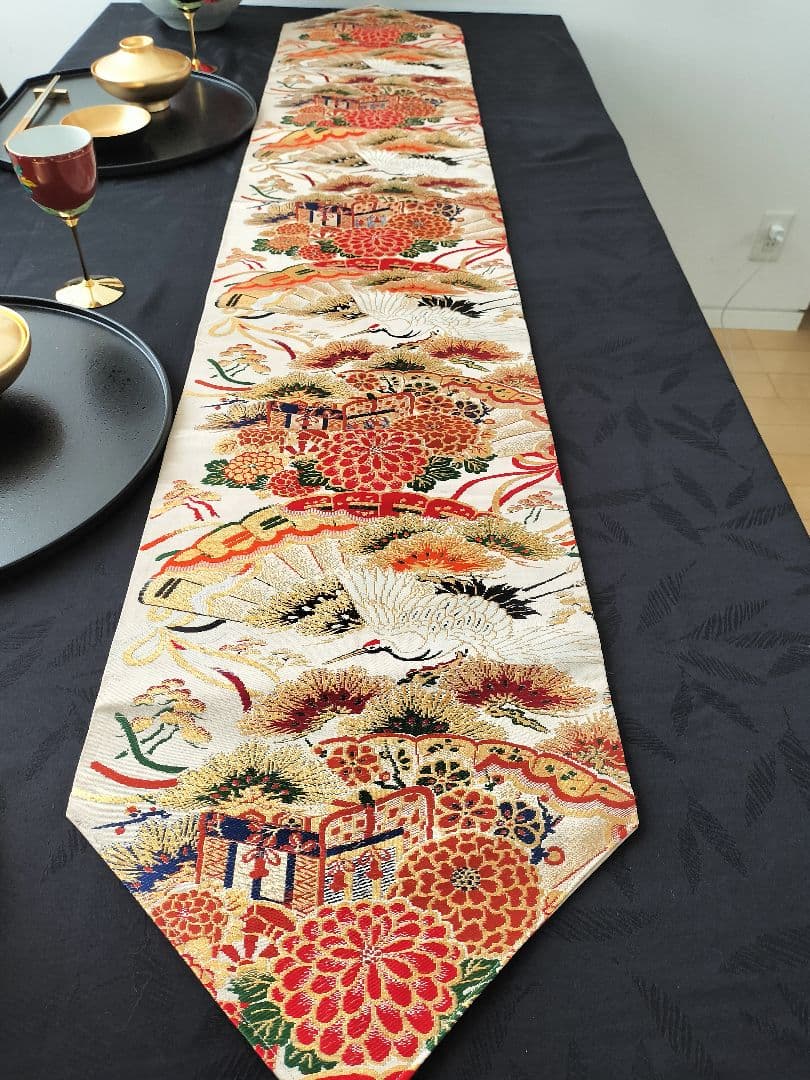 A836豪華刺繍‼️花嫁衣装帯‼️テーブルランナー1ｍ79cm