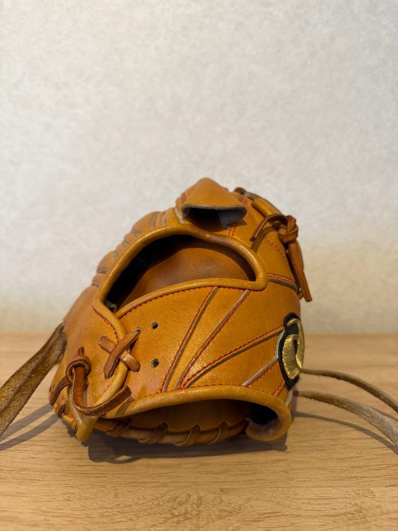 【ゴリラ】アシックス　投手用グローブ　涌井モデル