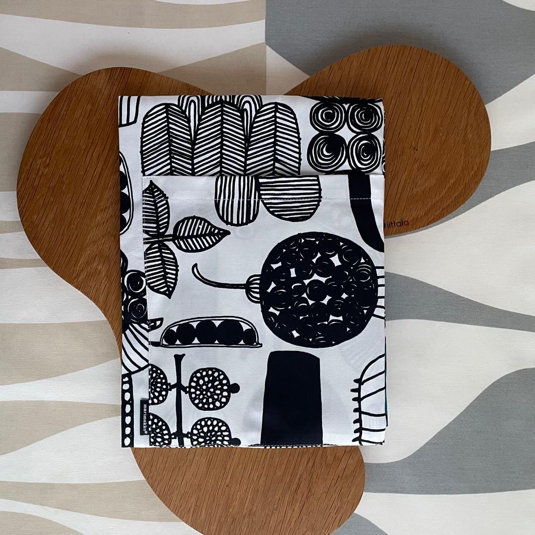 新品 marimekko プータルフリンパルハート エプロン グリーン