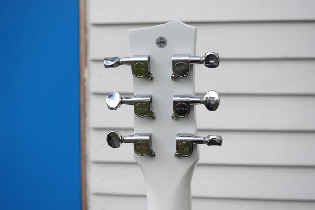 ENYA Nova Go Mini（白）カーボン複合材 ミニギター アウトドアに