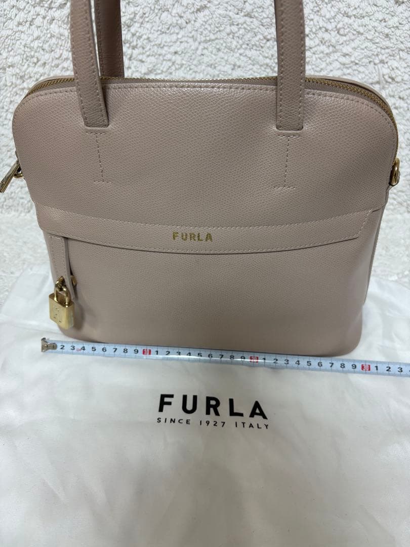 【美品】フルラ　新型パイパー　ハンドバッグ　ショルダーバッグ　ベージュピンク