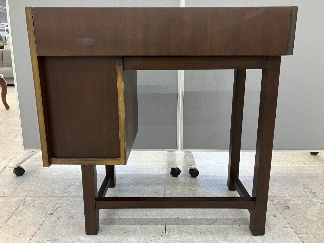 a.flat ドレッサー ブラウン