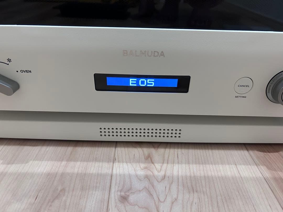 「ジャンク品」バルミューダオーブンレンジ(2021年製)白エラーコード「EO5」