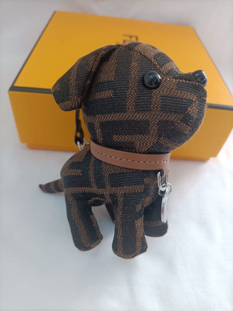 美品❤️‍フェンディ キーホルダー ドッグバッグ チャーム 小物