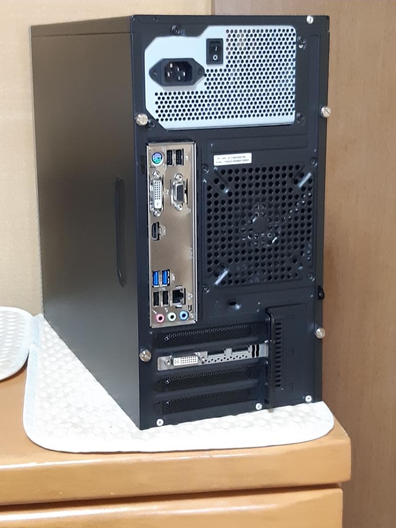 自作PC　i3 8100・8GB・SSD128GB・K2000・Win11