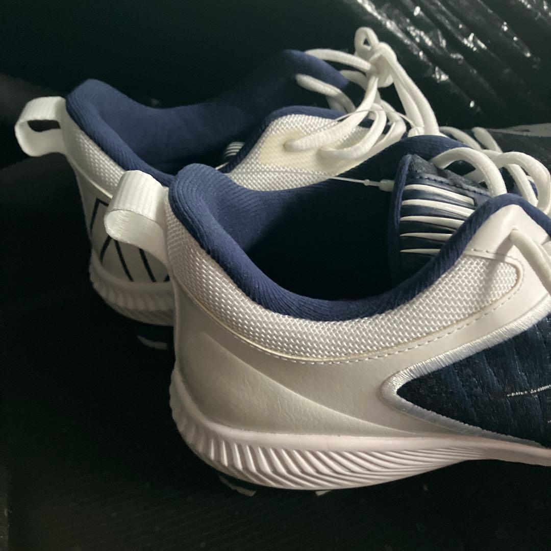 New Balance PL4040N6ポイントスパイク　ネイビー/ホワイト