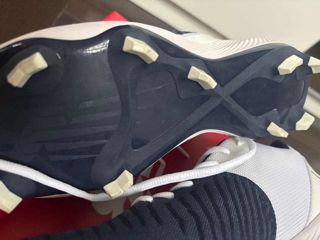 New Balance PL4040N6ポイントスパイク　ネイビー/ホワイト