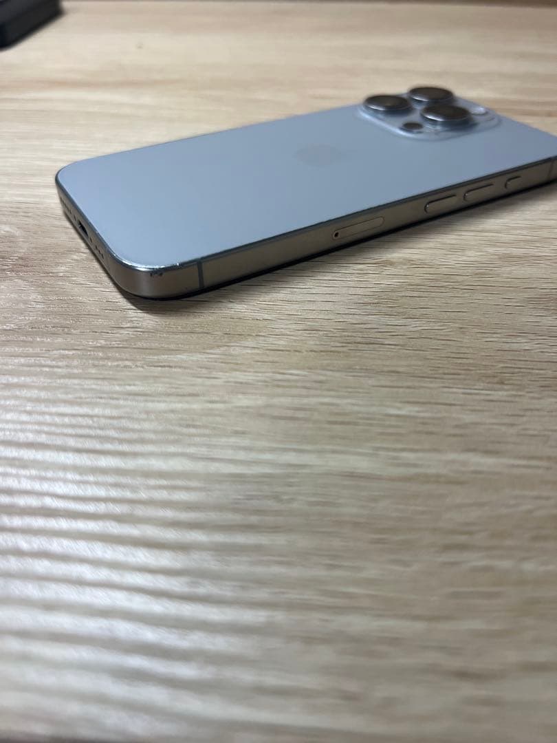 Apple iPhone 15pro 128GB ナチュラルチタニウム　ジャンク