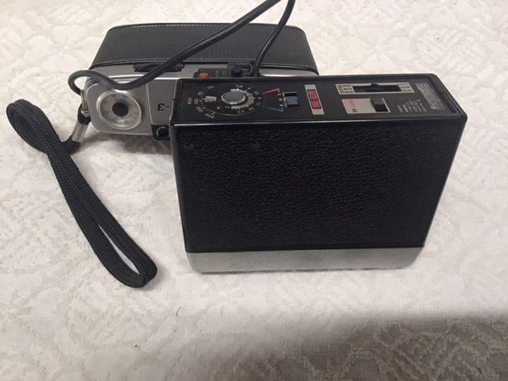 オリンパス　ペン　ストロボ付き　稼働品