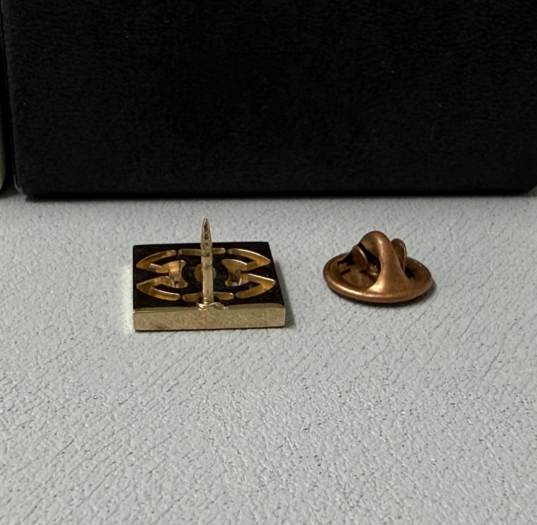 CHANEL ピンブローチ