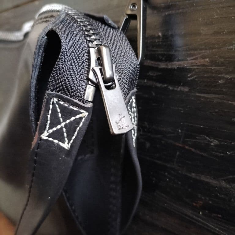 GUIDIアルチザンサコッシュA