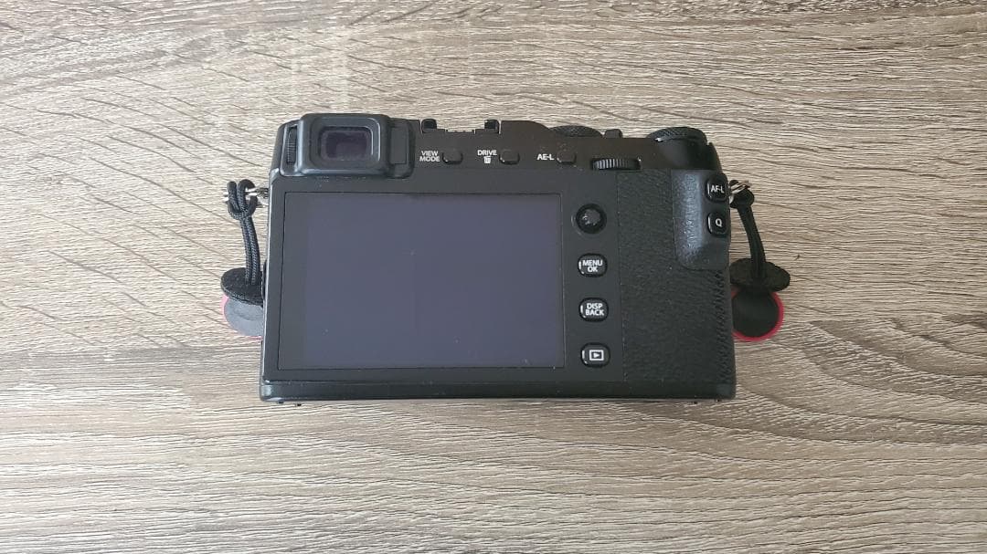 FUJIFILM XE3＋ズームレンズ＋マニュアルレンズ３本おまけ付き